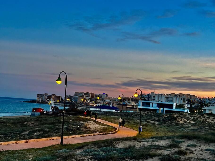 Torrevieja La Mata Primera Linea Playa Extérieur photo